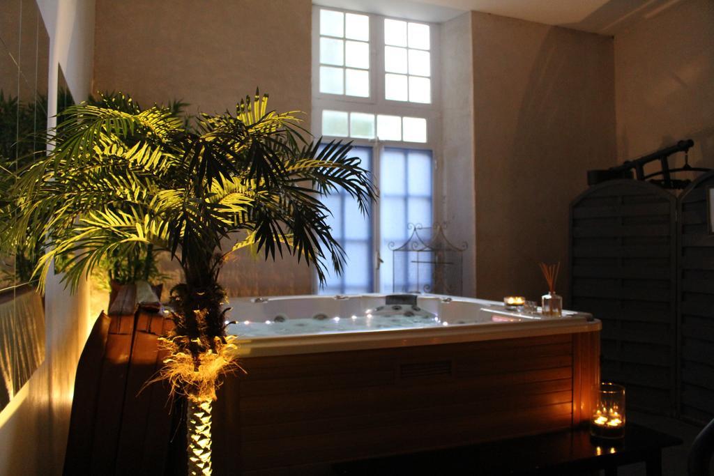 Manoir De La Baronnie Bed and Breakfast Saint-Malo Buitenkant foto