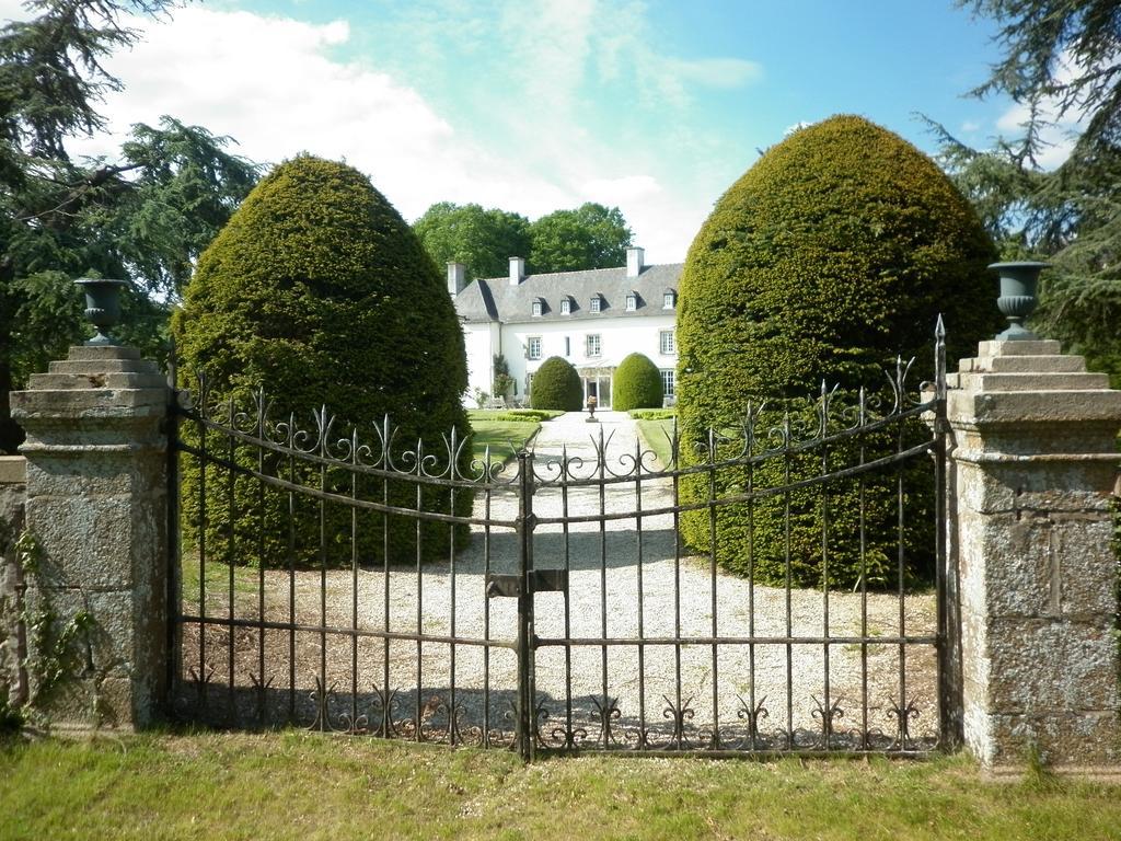 Manoir De La Baronnie Bed and Breakfast Saint-Malo Buitenkant foto