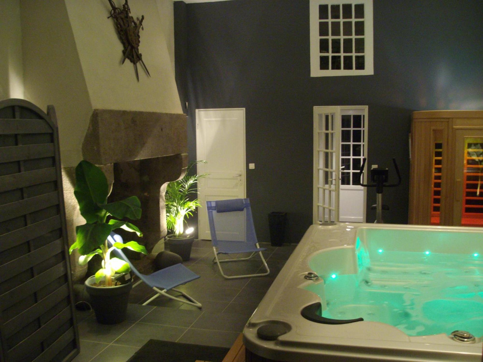 Manoir De La Baronnie Bed and Breakfast Saint-Malo Buitenkant foto